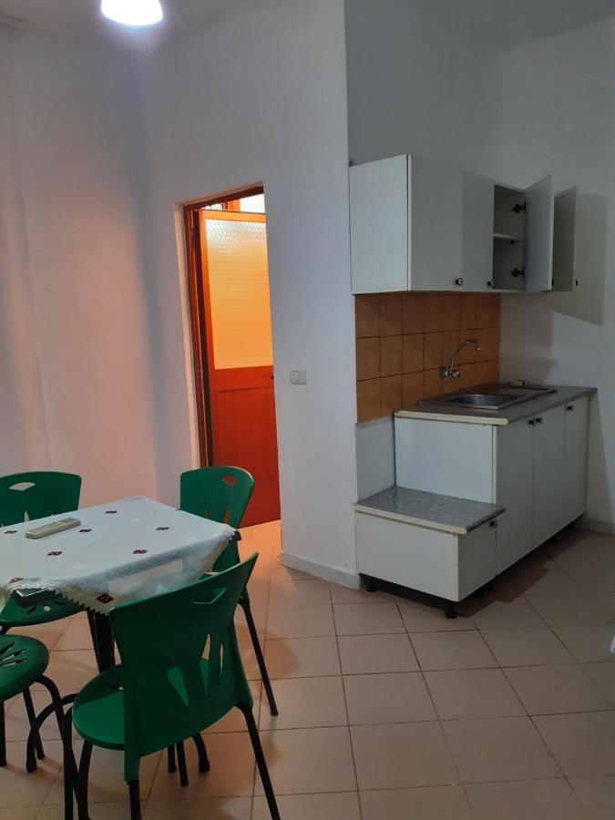 H&A Guest House Golem  Extérieur photo