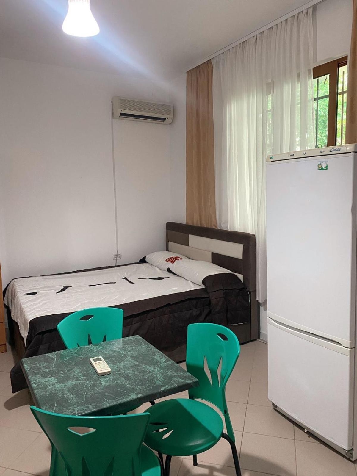 H&A Guest House Golem  Extérieur photo